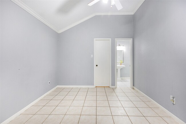 Photo - 11514 Gullwood Dr