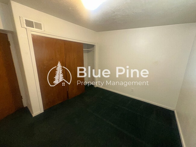 390 W 14th St Unit 9