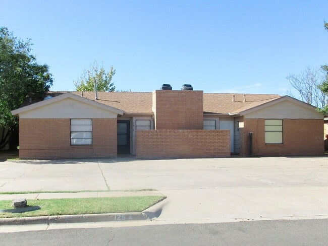Building Photo - 125 N Troy Ave