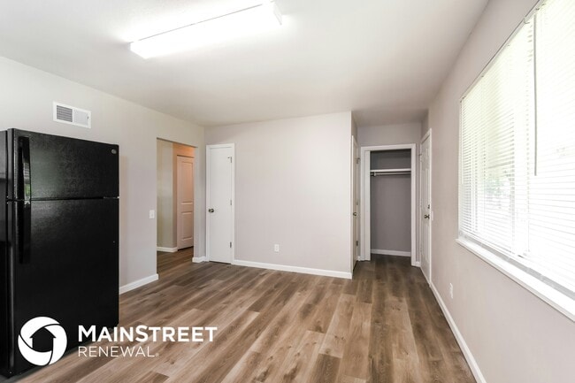 Photo - 1308 Claudine Dr