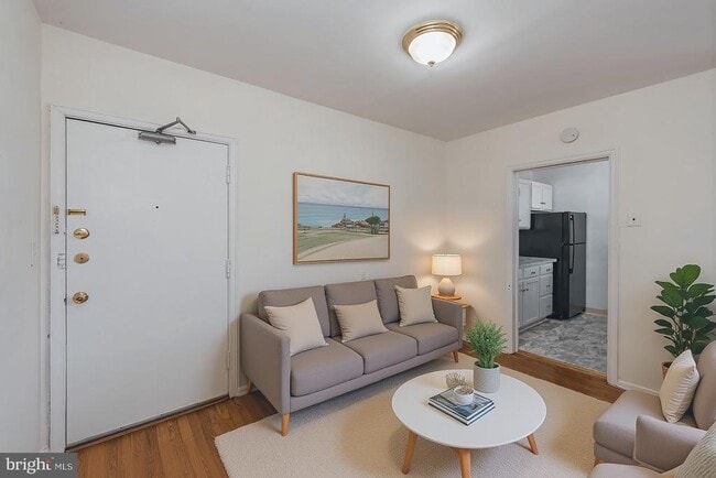 Building Photo - 7607 Eastern Ave NW Unit 102