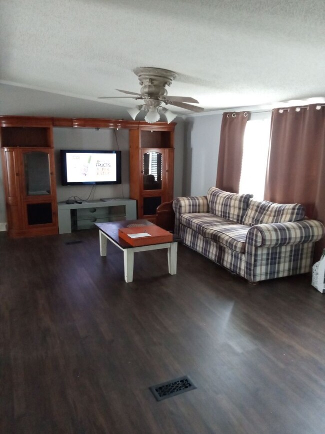 Building Photo - 881 Whaler Pl Rental