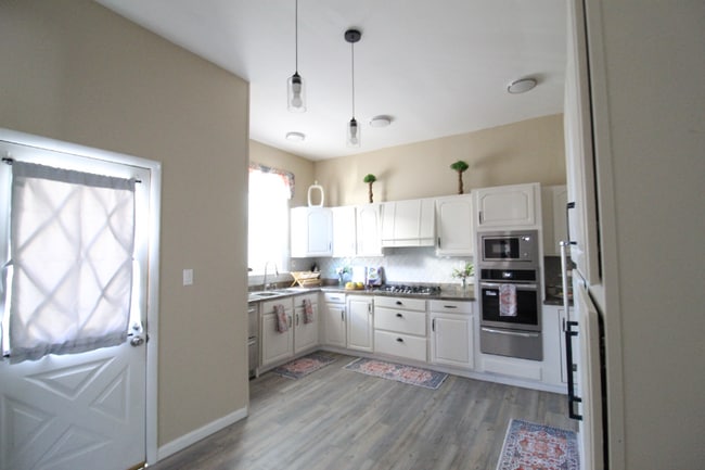 Photo - 800 Monroe Ave