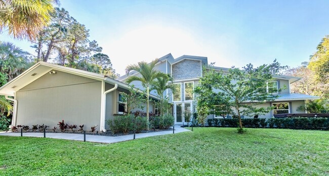 Building Photo - 16887 97th Way N