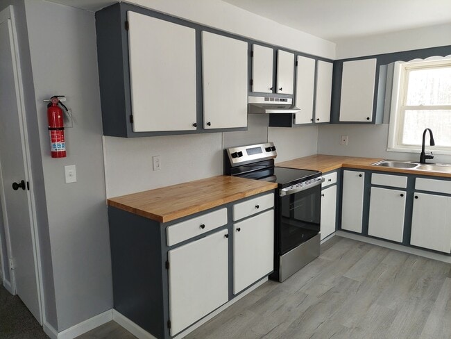 Photo - 12 Airport Rd Unit 5-4