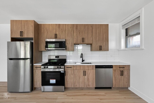 Photo - 6312 N Artesian Ave Unit 1E