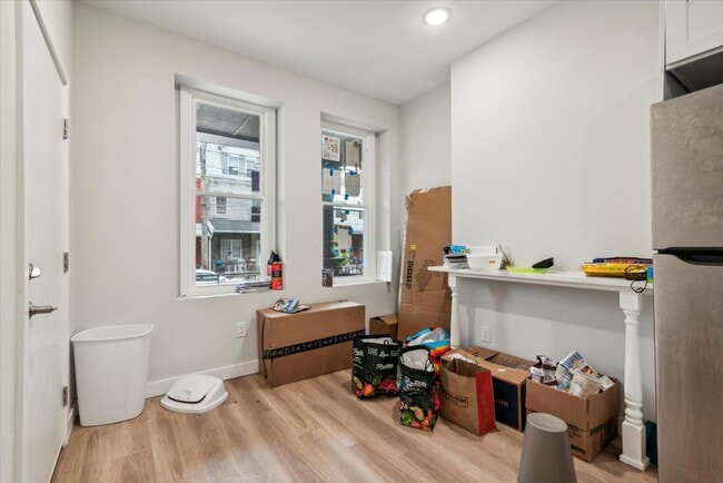 Photo - 649 N 33rd St
