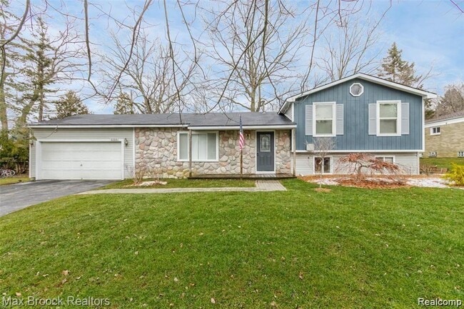 Building Photo - 2120 Daintree Ave