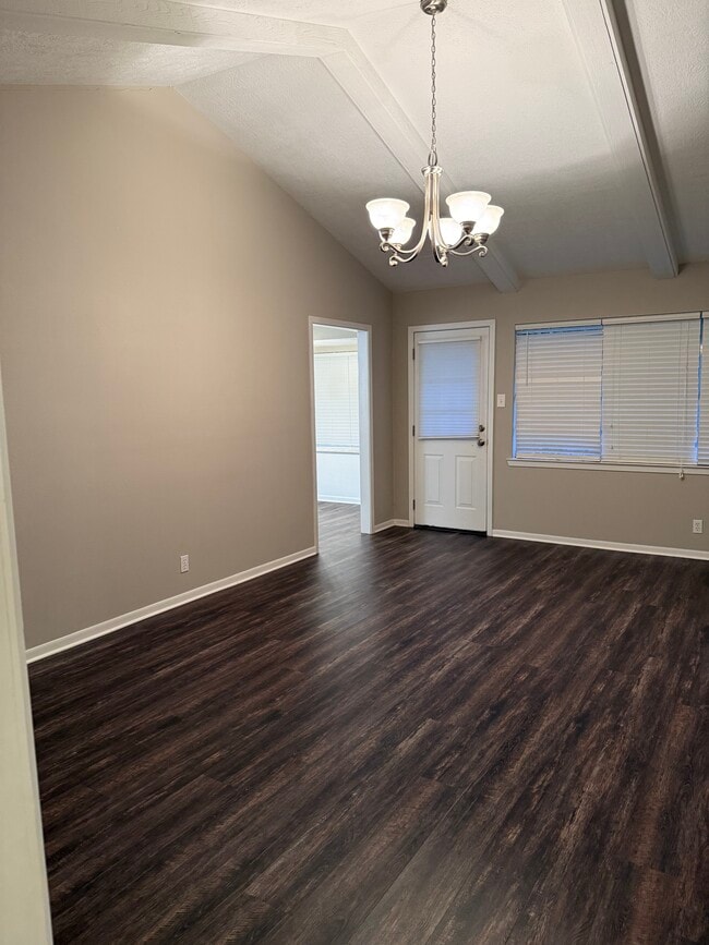 1150 Chatwood Dr.