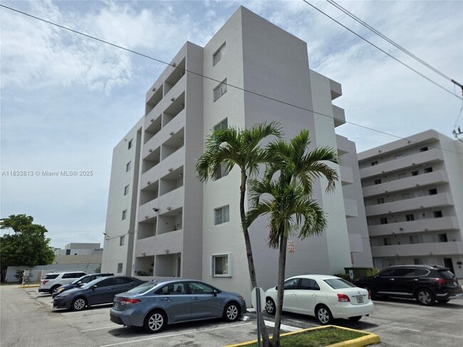 Photo - 6060 W 21st Ct Apartment Unit 501