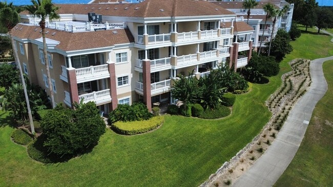 Building Photo - Golf Course View Condo Unit 303
