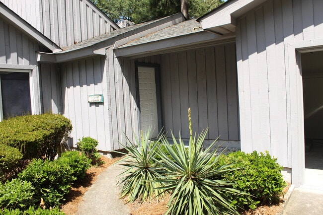 Photo - 3216 Summerchase Cir