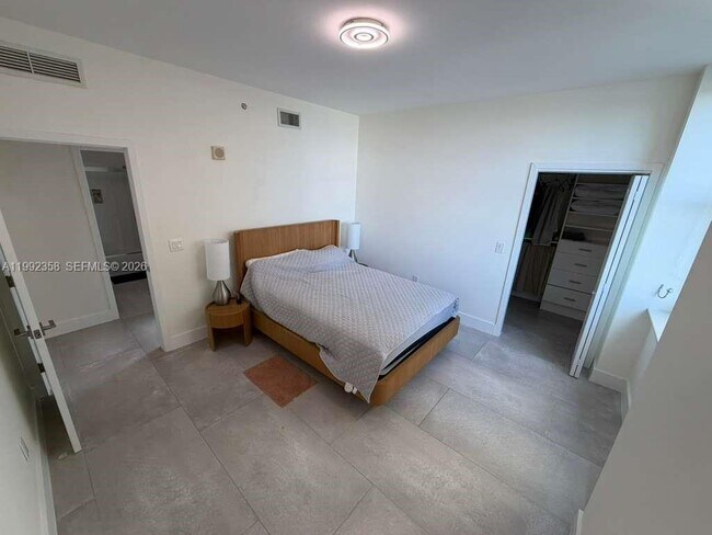 Photo - 3330 NE 190th St Unit 710