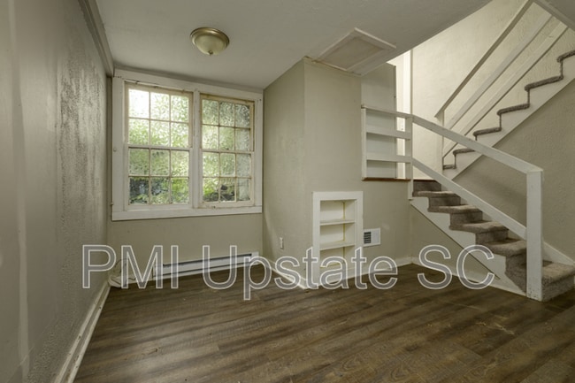 Photo - 181 N Fairview Ave Unit C