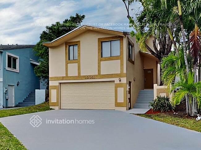 Building Photo - 10051 SW 218th St Rental