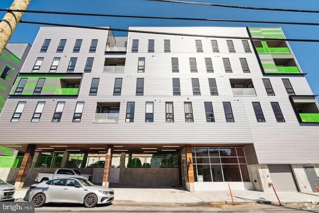 Building Photo - 1501 N 31st St Unit 215 Rental