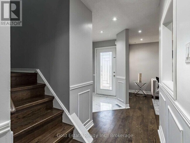 Photo - 25 Horsham St