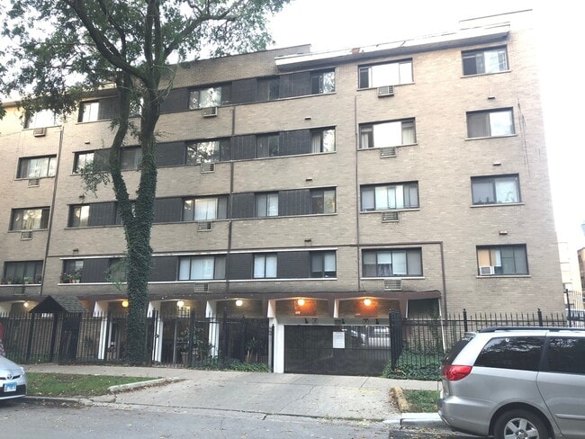 Building Photo - 5420 N Kenmore Ave