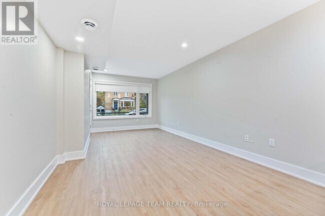 Photo - 119 Springfield Rd