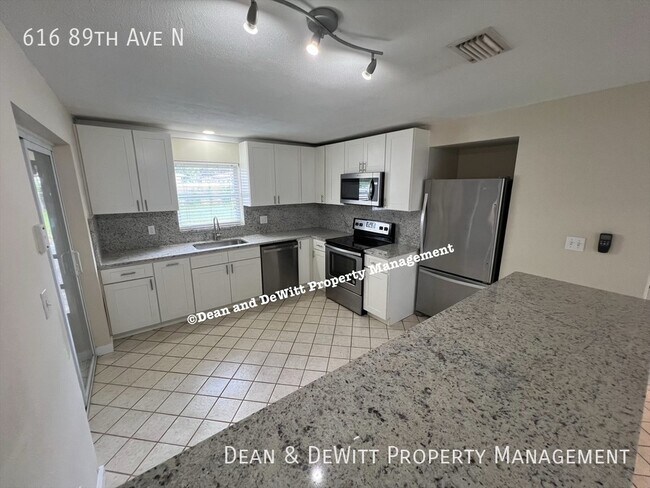 Photo - 616 89th Ave N