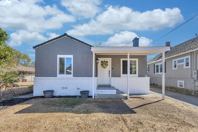 Photo - 2 Separate Units on One Lot – Ideal for Family/Next Gen Living!