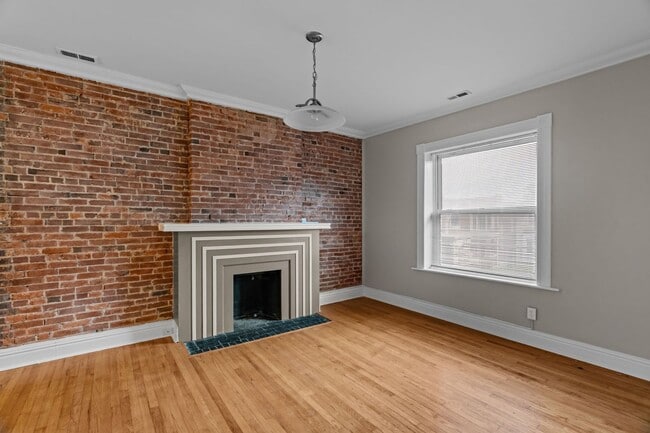 5783 McPherson Ave Unit 2FL