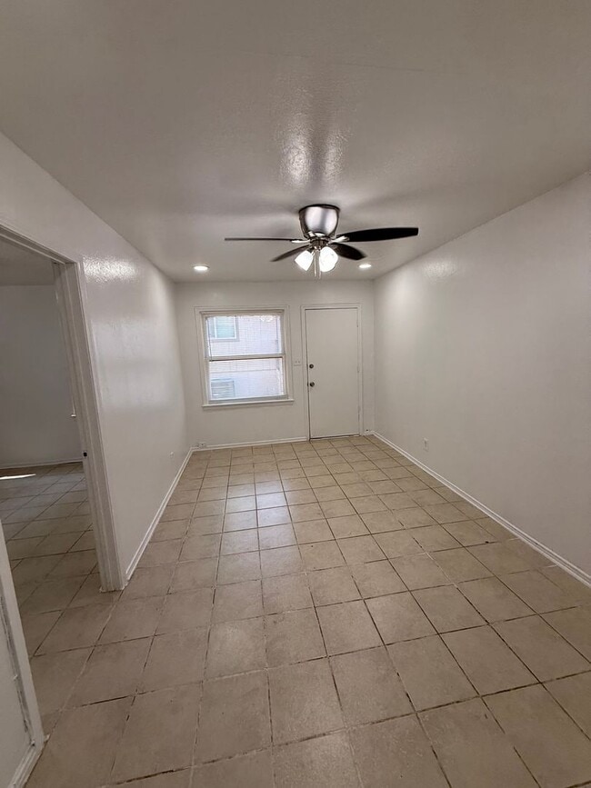 Photo - 129 N Park Ave Unit 129 N. Park Ave. #133