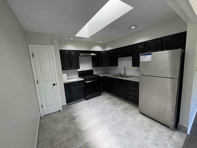 409 Oakland Ave