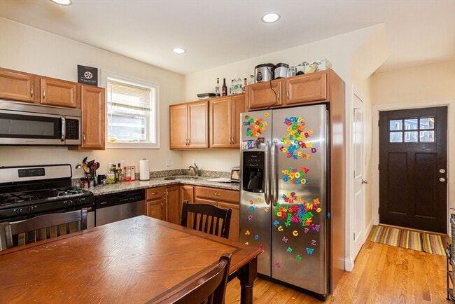 Photo - 182 Calumet St