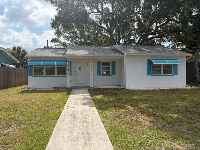 Building Photo - Marina District - 2 Bedroom 1 Bath