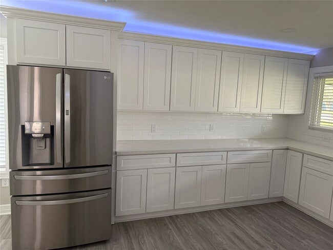 Photo - 7070 Brace St