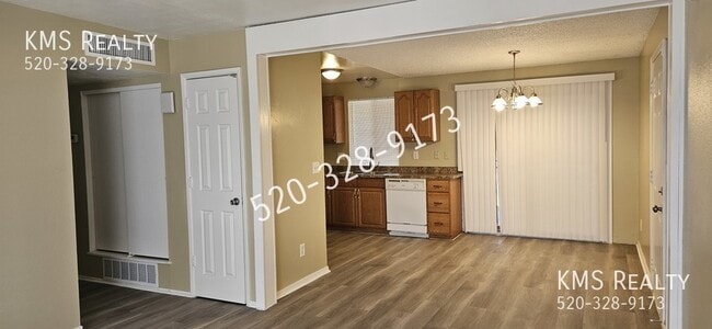 Photo - 7219 E Bellingham Dr