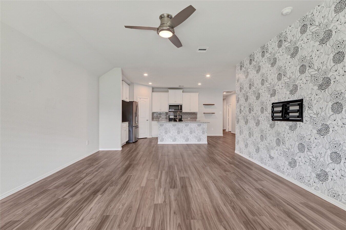Photo - 16891 Pink Wintergreen Dr