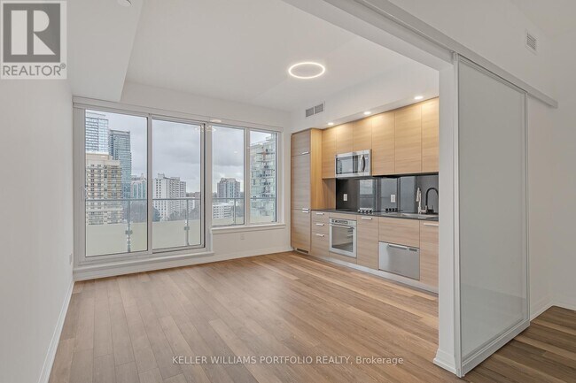 Photo - 75 Canterbury Pl Unit 1205