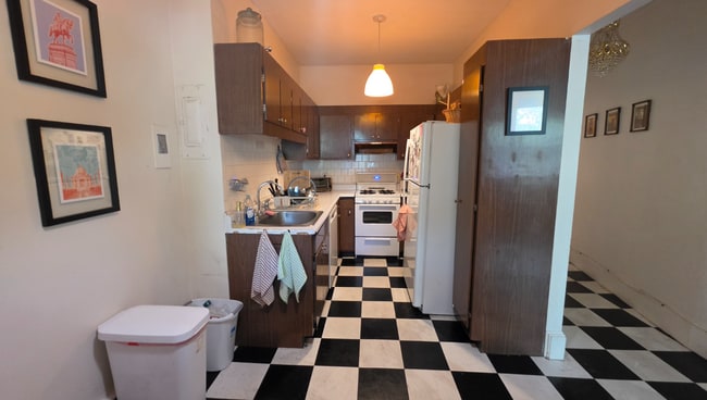 Photo - 186 Naples Rd Unit 184-4