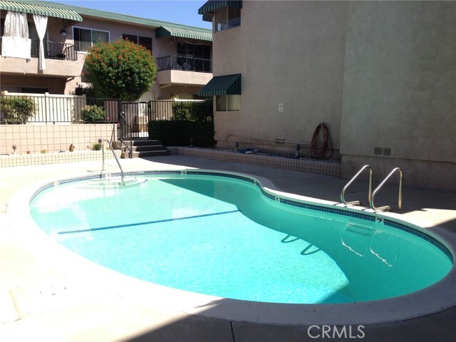 Photo - 4533 Colbath Ave Unidad 2