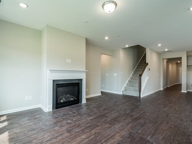 Photo - 128 Blue Hydrangea Ln