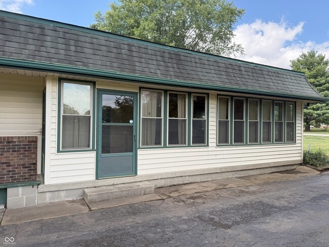 Photo - 5751 Broyles Rd