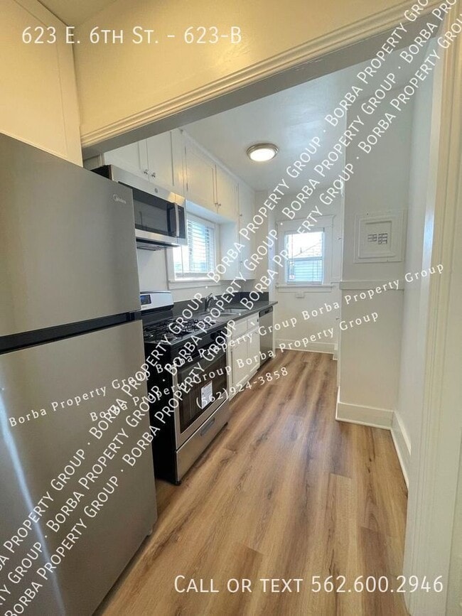 Photo - 623 E 6th St Apartamento Unidad 623-B
