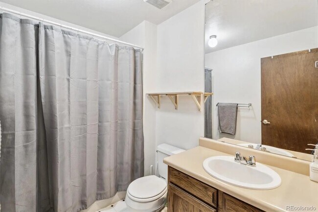 Photo - 14333 E Warren Pl