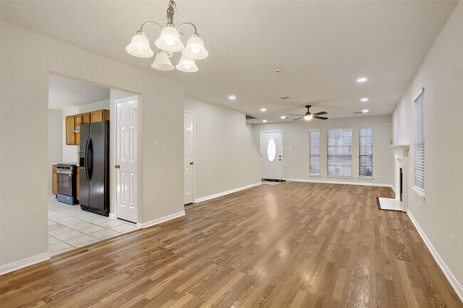 Photo - 13822 Dentwood Dr