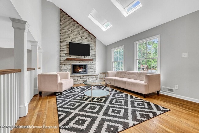 Photo - 1 Barbara Ln