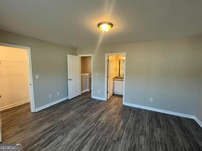 Photo - 312 Ashigan St