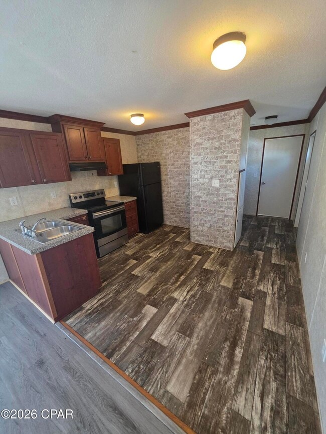 Photo - 5921 Nadine Rd