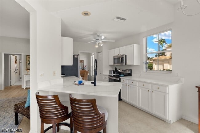 Photo - 9050 Las Maderas Dr