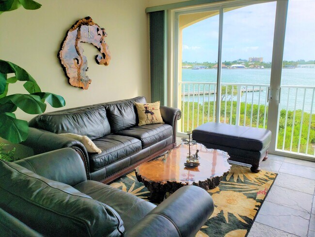 Photo - 20 Harbour Isle Dr W Unit 305