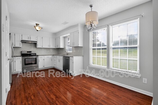 Photo - 1901 Misty Vale Rd