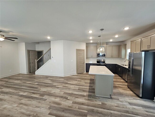 Photo - 4235 Fern River Trl