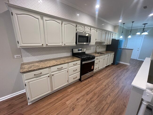 Kitchen - 1127 S Carey St Townhome