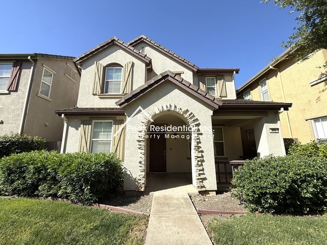 Building Photo - A Beautiful 3bd/2.5ba North Natomas Home with 2-Car Garage!